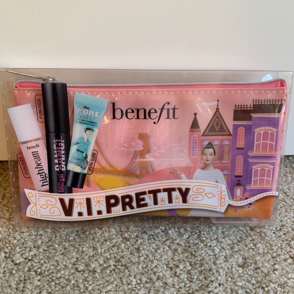 Benefit Other - Unopened Benefit Make Up Pouch w Samples